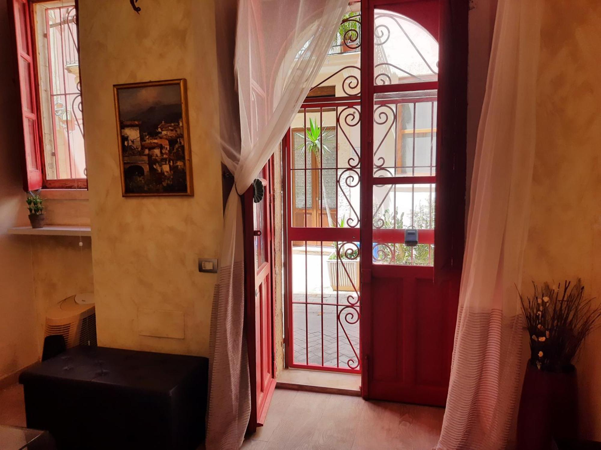 The King House Apartment Сиракуза Екстериор снимка